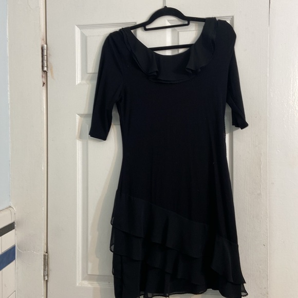 White House Black Market - Above The Knee Ruffle Dress in Black / Size Small - Picture 6 of 9